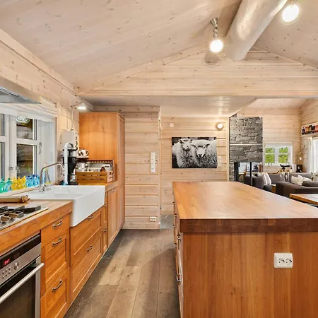 Familiehytte Med Boblebad I Honedalen Casa de Férias Haugen (Agder)