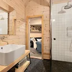 Family With Hot Tub In Honedalen